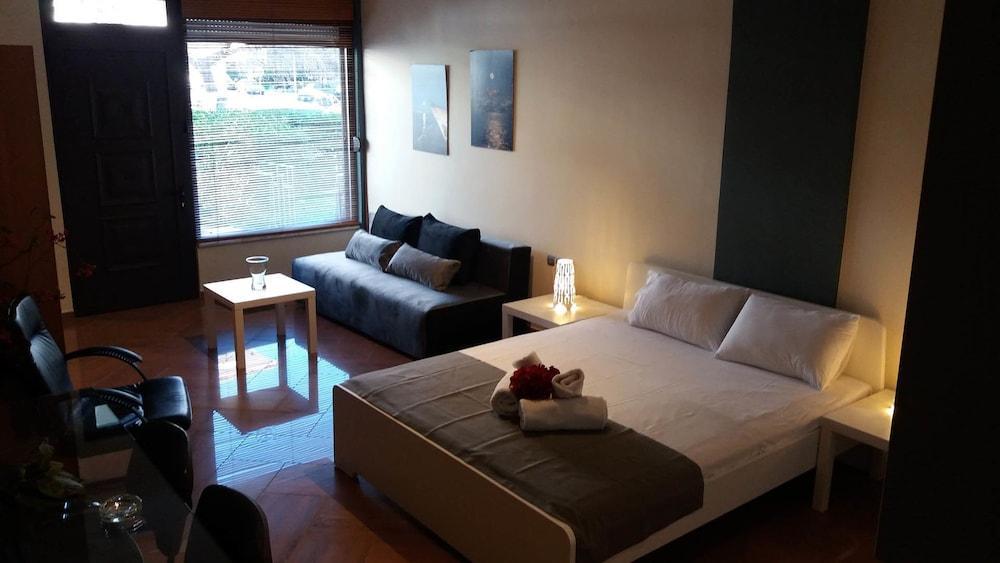 Our House Luxury Studio 카발라 외부 사진
